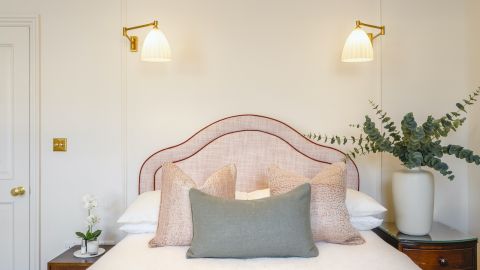 Percy Road Pink Bed Jpg
